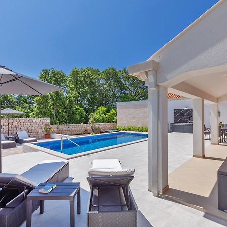 Apartment Holiday Home Doma, Cilipi Near Dubrovnik Δωμάτιο φωτογραφία