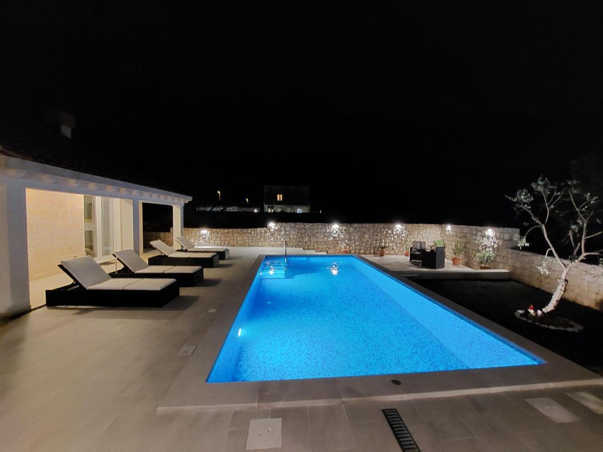 Apartment Holiday Home Doma, Cilipi Near Dubrovnik Εξωτερικό φωτογραφία