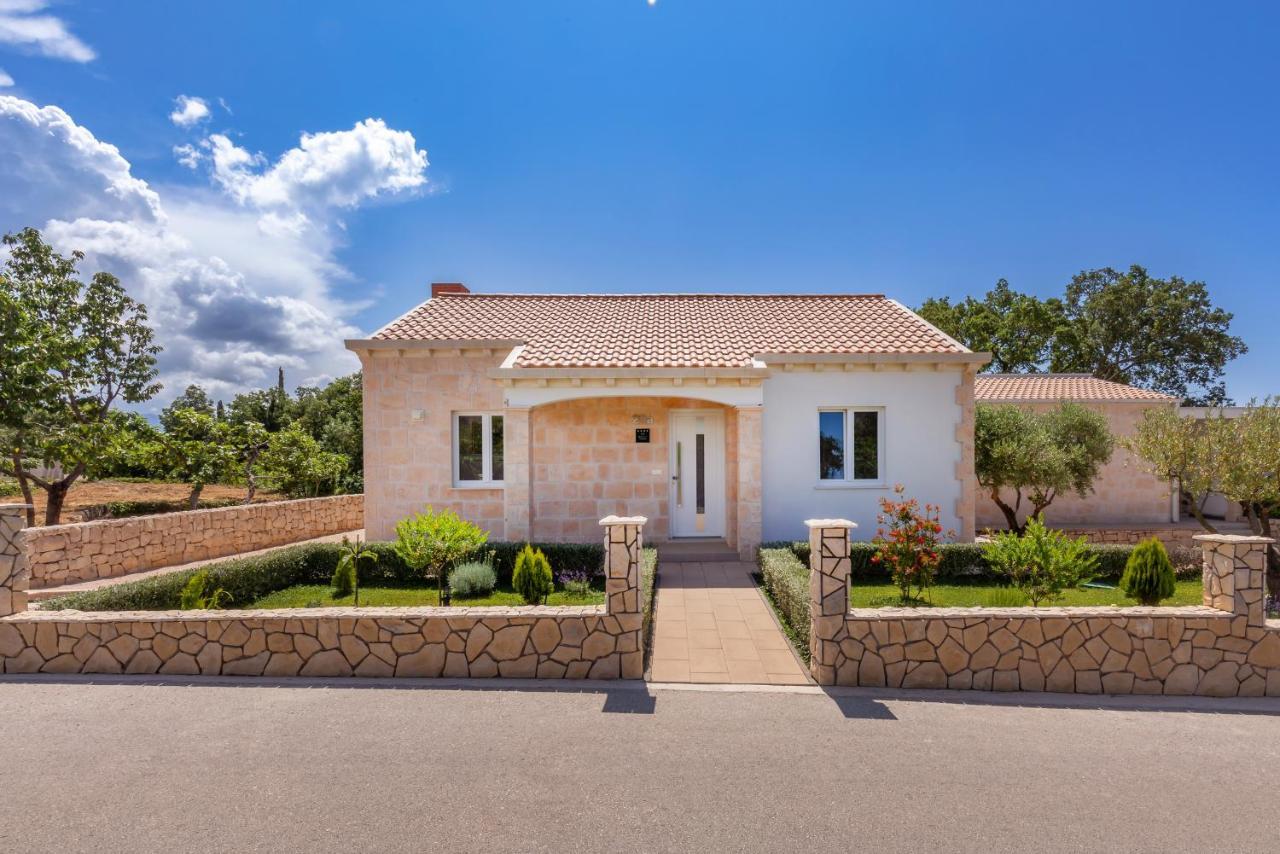Apartment Holiday Home Doma, Cilipi Near Dubrovnik Εξωτερικό φωτογραφία