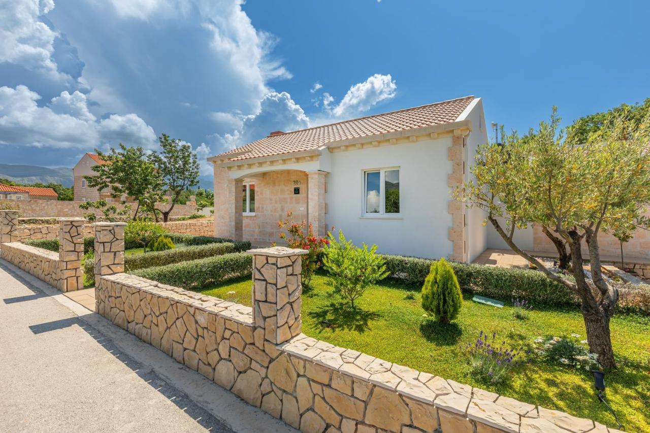 Apartment Holiday Home Doma, Cilipi Near Dubrovnik Εξωτερικό φωτογραφία