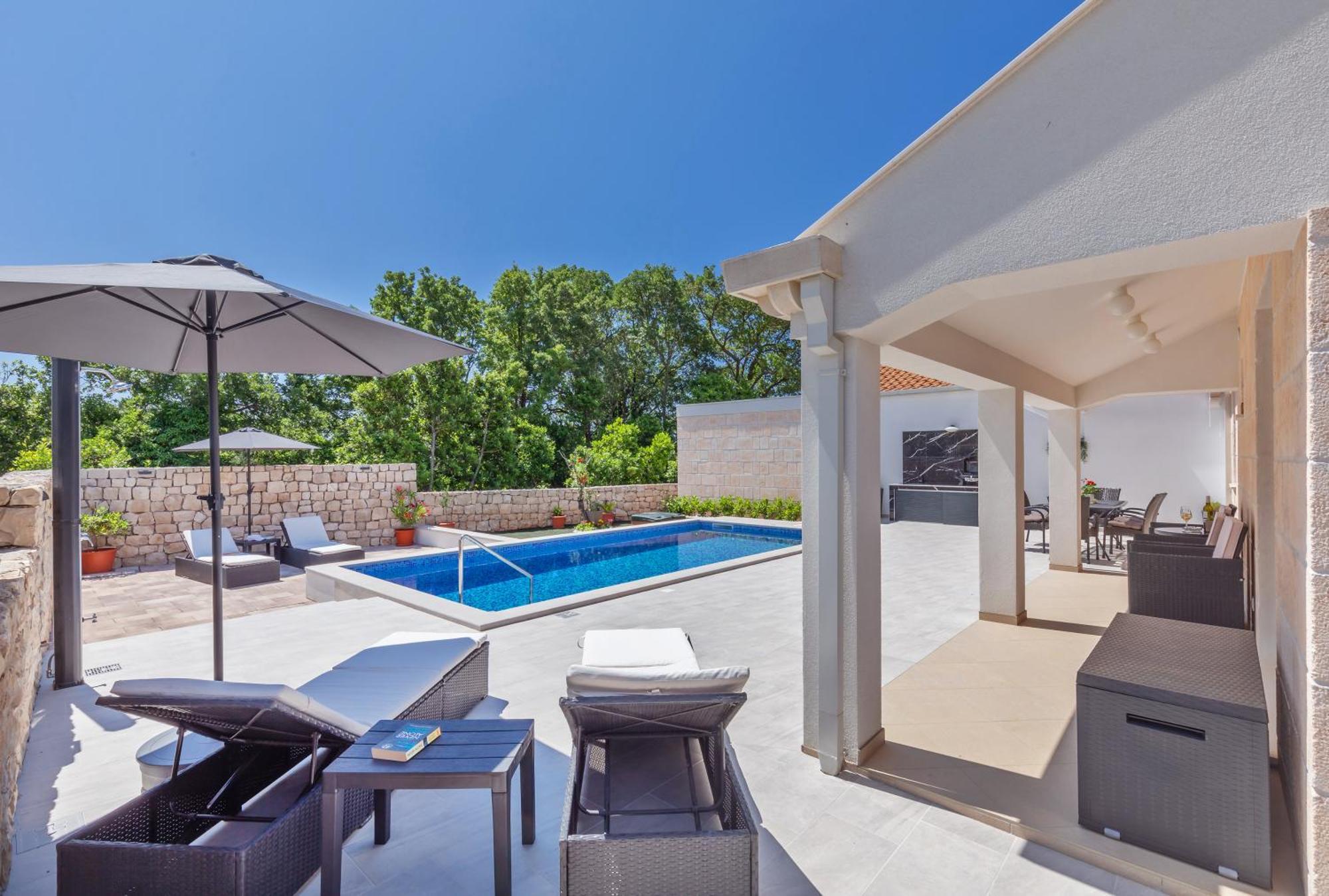 Apartment Holiday Home Doma, Cilipi Near Dubrovnik Δωμάτιο φωτογραφία